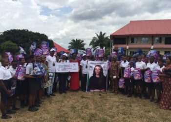 Neya Kalu Foundation Brings Succour To Students Of Igbere Secondary School