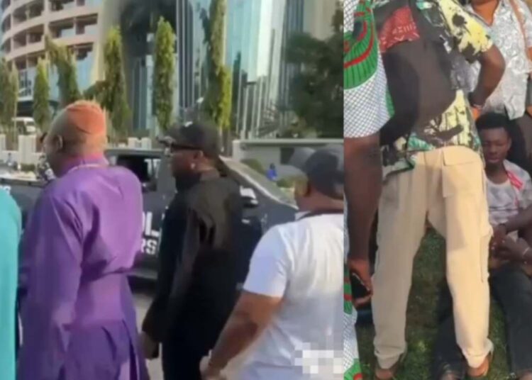 VIDEO: Police Fire Tear gas at #FreeNnamdiKanu Protesters In Abuja 1 Police Fire Tear gas at #FreeNnamdiKanu Protesters In Abuja