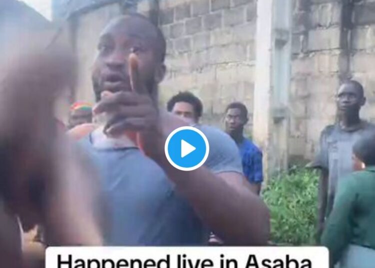 VIDEO: Moment Asaba Residents Chase Man Assaulting Nursing Wife in Public 1 Moment Asaba Residents Chase Man Assaulting Nursing Wife in Public