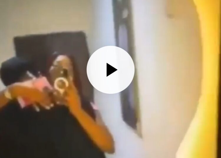 Man Caught his Cheating Wife with a Young Boy In A Hotel Because Of iPhone 16 1 Cheating Wife