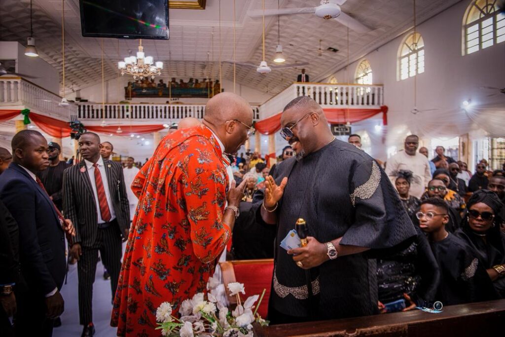 Otti Consoles DON Media Group CEO, Urges Family Not To Mourn Like Unbelievers At Mother’s Burial