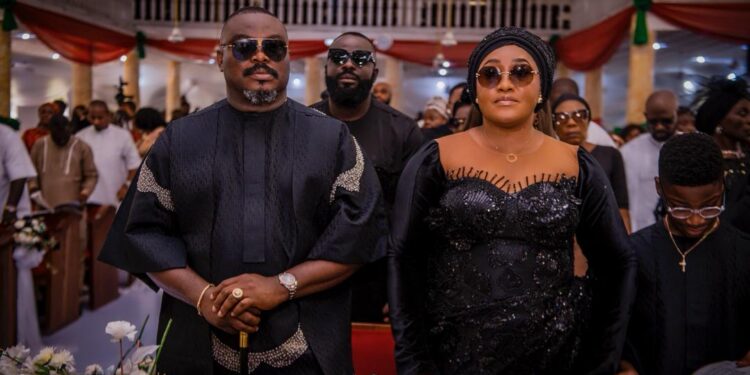 Otti Consoles DON Media Group CEO, Urges Family Not To Mourn Like Unbelievers At Mother’s Burial