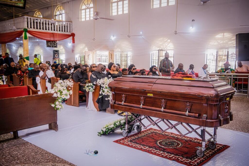 Otti Consoles DON Media Group CEO, Urges Family Not To Mourn Like Unbelievers At Mother’s Burial