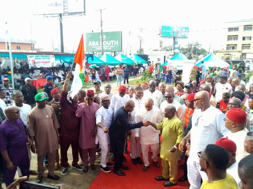 Over 200 PDP Stakeholders Declare Support For Otti, Join LP In Aba South 2 Over 200 PDP Stakeholders Declare Support For Otti, Join LP In Aba South