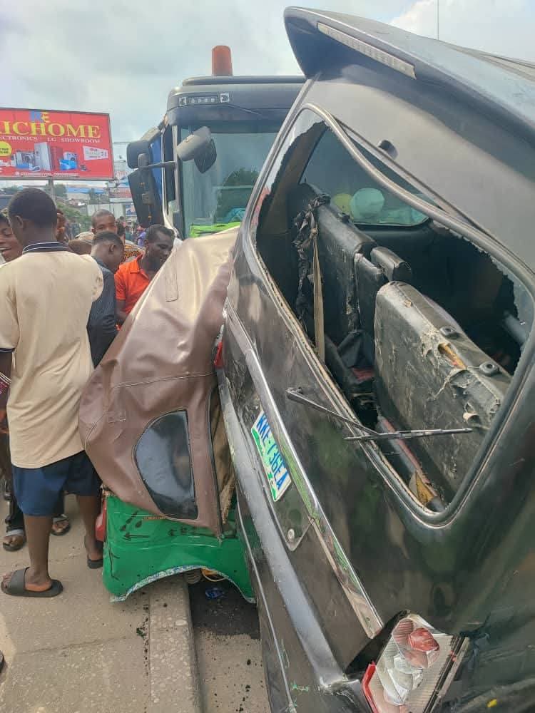 Many Injured as Cement-Laden Trailer Crashes Into Commercial Vehicles in Aba