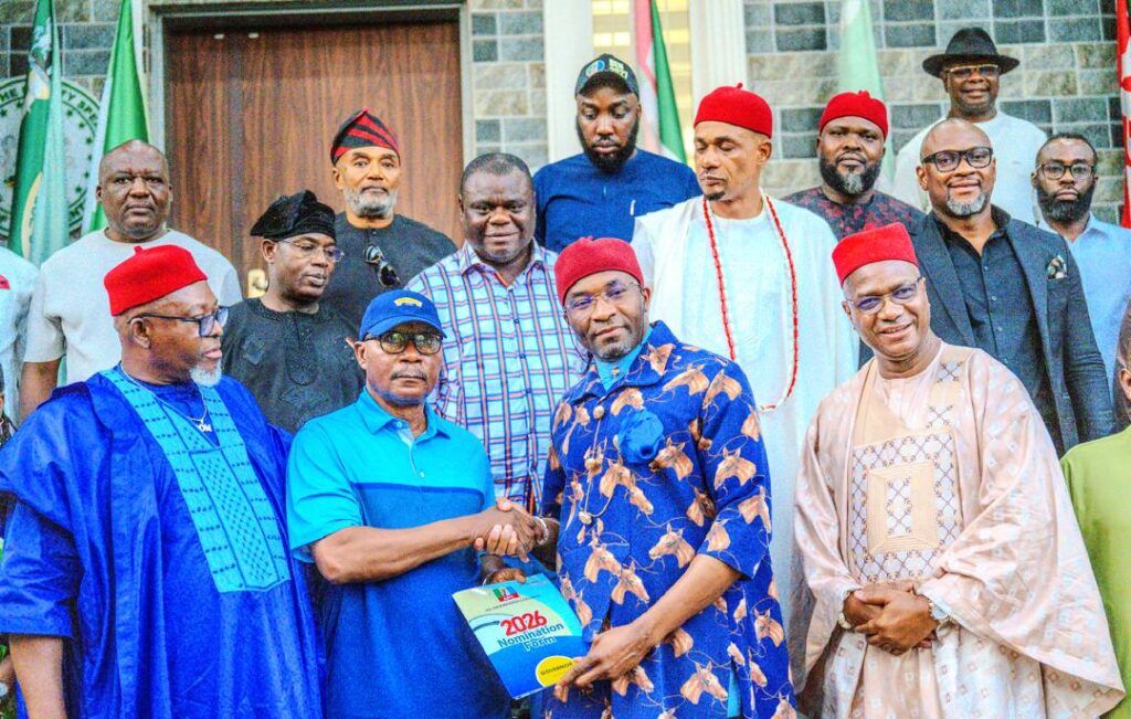 2027 Abia Governorship: APC Stakeholders Present Nomination Forms to Deputy Speaker Benjamin Kalu