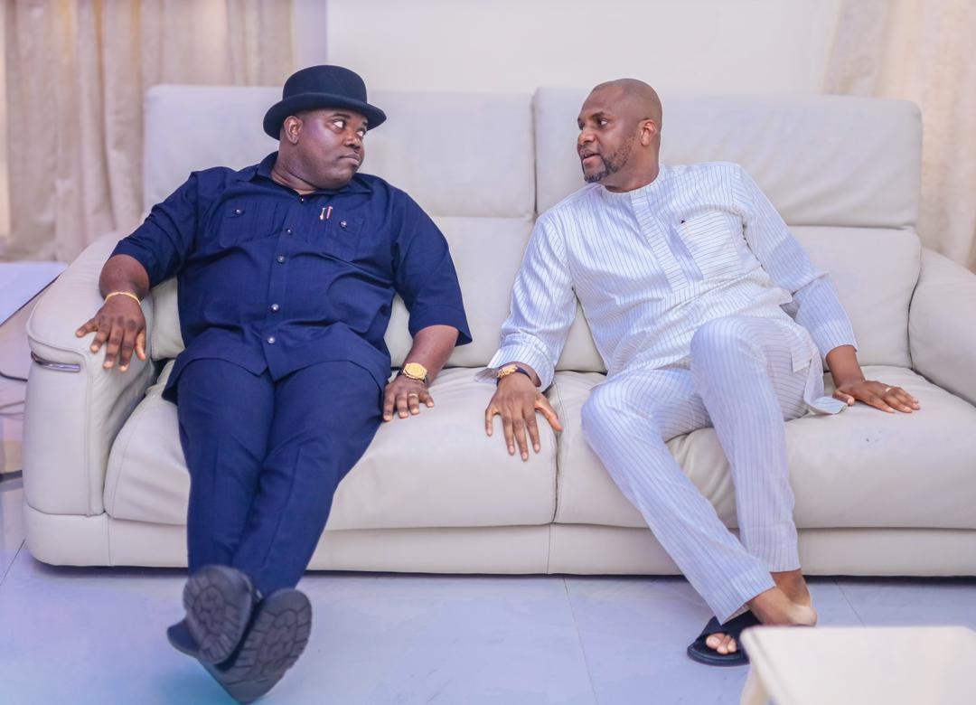 Emetu, Anyaso Receive Bende PDP Chairman, 13 Ward Executives into Labour Party 3 Emetu, Anyaso Receive Bende PDP Chairman, 13 Ward Executives into Labour Party