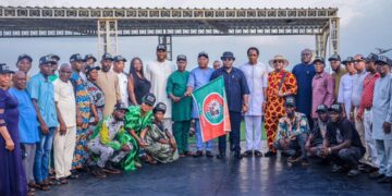 Emetu, Anyaso Receive Bende PDP Chairman, 13 Ward Executives into Labour Party 10 Emetu, Anyaso Receive Bende PDP Chairman, 13 Ward Executives into Labour Party