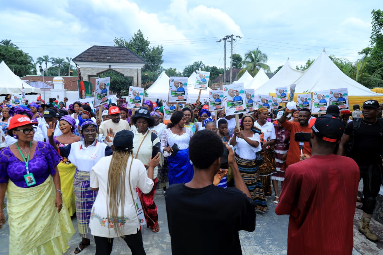 Over 3,000 Storm Eziama Ntighauzor as Evansino Declares for House of Reps, Promises People-Centered Representation