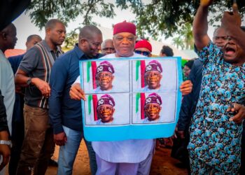 Senator Orji Kalu leads Over 4,000 APC Members for Tinubu at Igbere Ward