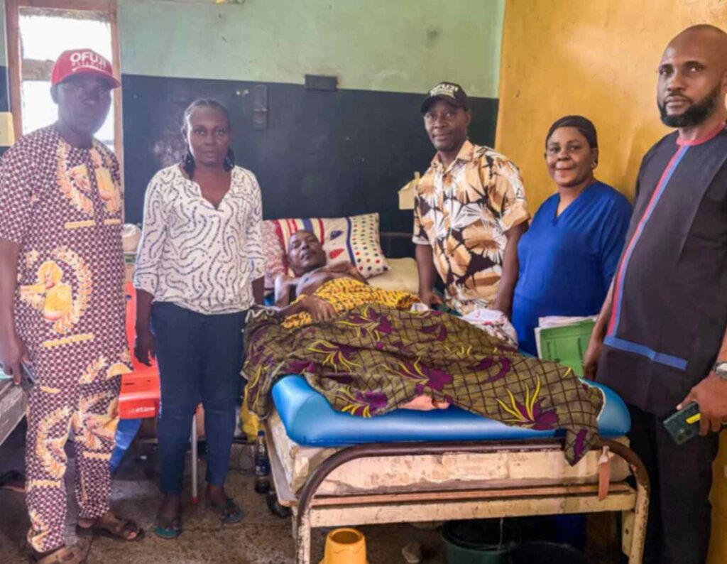 Anyaso Clears Hospital Bills for Bende Indigenes