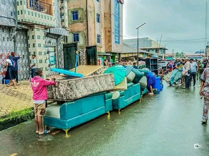 Abia Government Orders Demolition of Cracked Four-Storey Building in Aba, Evacuates Residents