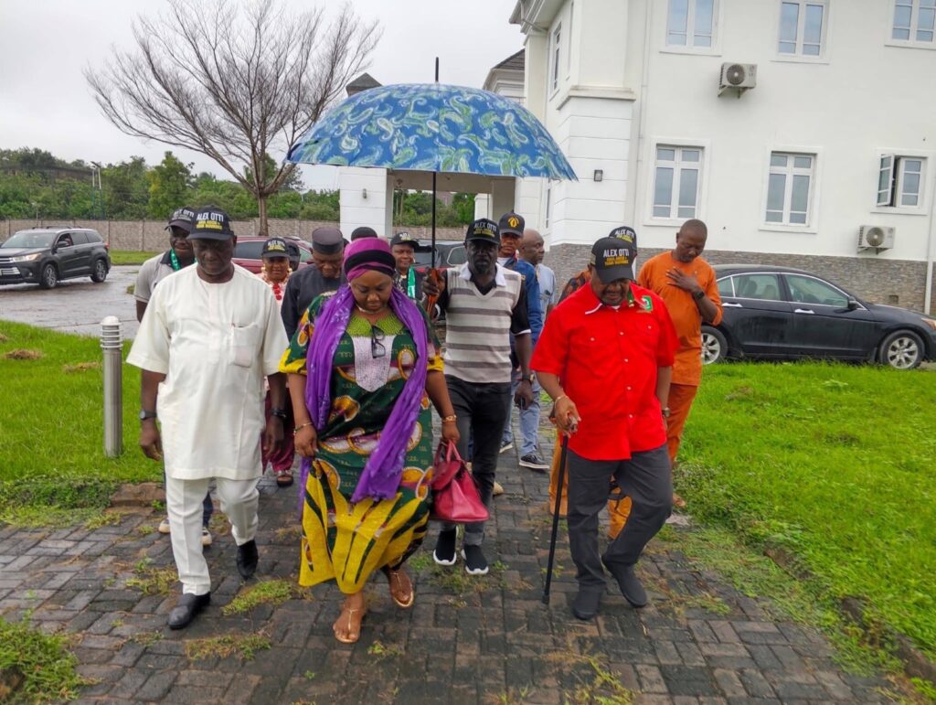2027: Political Quake Rocks Bende as Chief Bourdex Mobilizes Massive Support for Gov. Otti, Labour Party 5 2027: Political Quake Rocks Bende as Chief Bourdex Mobilizes Massive Support for Gov. Otti, Labour Party