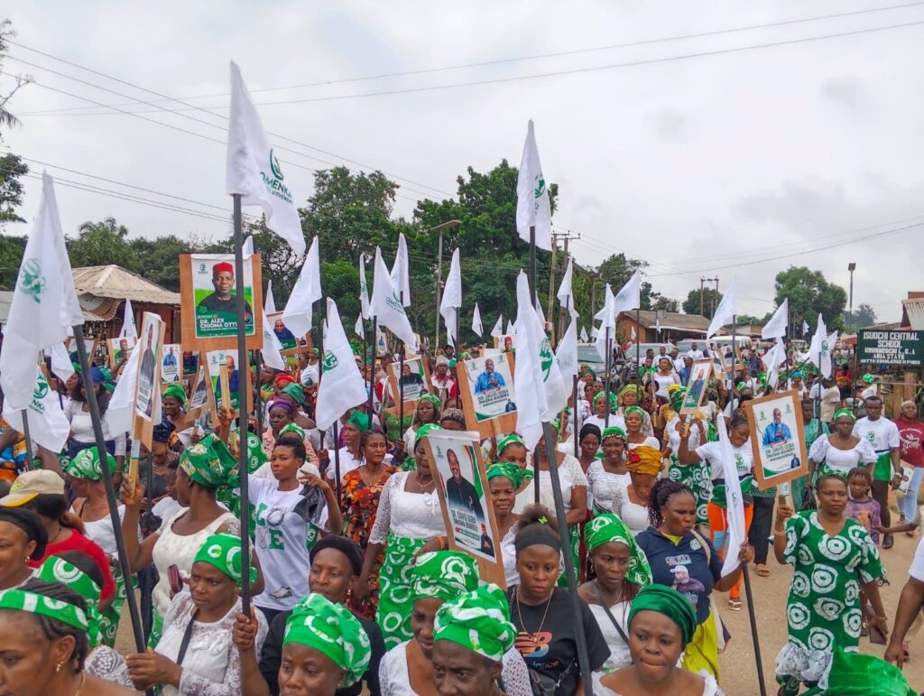 2027: Bourdex Storms Umunneochi, Inaugurates Ward Coordinators Amidst Mammoth Crowd 3 2027: Bourdex Storms Umunneochi, Inaugurates Ward Coordinators Amidst Mammoth Crowd
