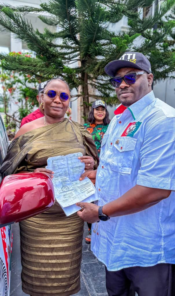 Anyaso Unveils Campaign Team for Bende, Hands Over SUVs to Top Officials 3 Anyaso Unveils Campaign Team for Bende, Hands Over SUVs to Top Officials