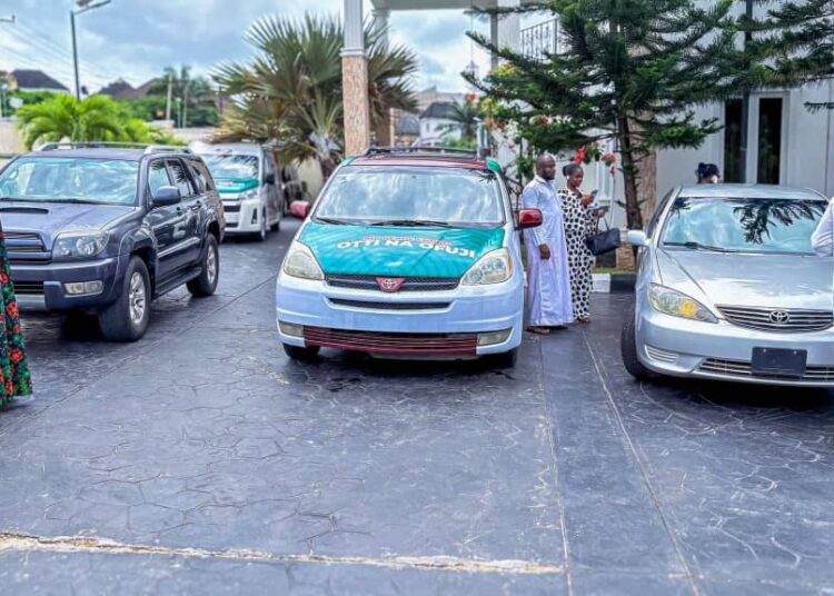 Anyaso Unveils Campaign Team for Bende, Hands Over SUVs to Top Officials 1 Anyaso Unveils Campaign Team for Bende, Hands Over SUVs to Top Officials