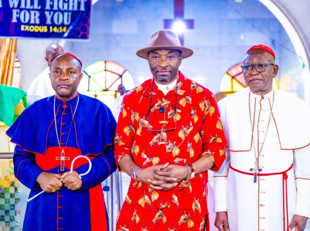 2027: More Endorsements for Kalu as Bende Traditional Rulers, Religious Leaders Back Re-election