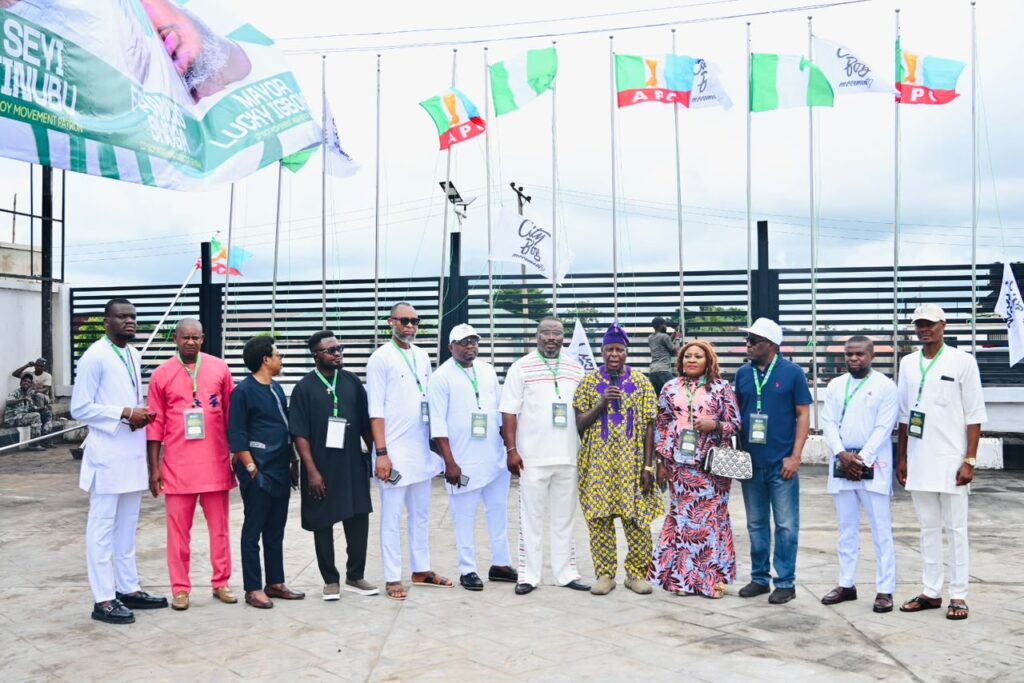 Former IGP Mike Okiro Hosts CityBoy Movement Flag in Abia, Applauds Seyi Tinubu for Creating Movement 5 Former IGP Mike Okiro Hosts CityBoy Movement Flag in Abia, Applauds Seyi Tinubu for Creating Movement
