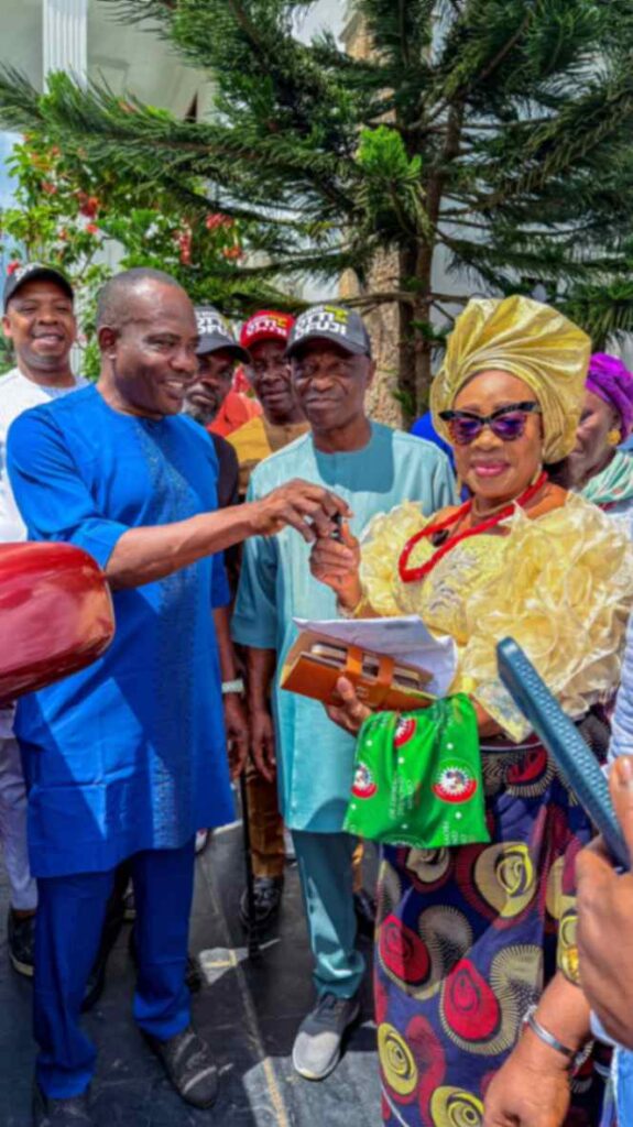 Anyaso Holds Maiden Meeting with Campaign Council, Presents Vehicles to Media, Women Mobilisation Directors